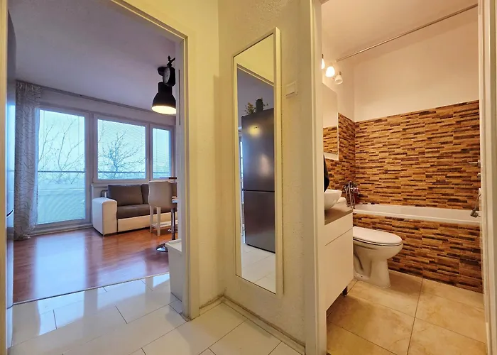 Park View Center Location With Balcony *